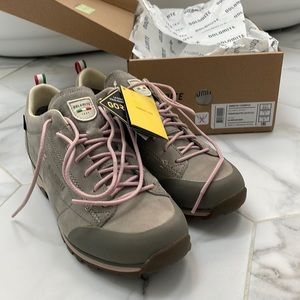 DOLOMITE hiking shoes.  NWT and box.